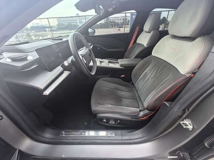 Geely Galaxy E8, 2024 — фото 9 из 9