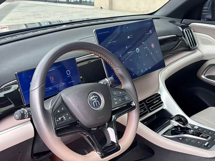 BYD Song Pro Hybrid, 2023 — фото 6 из 9