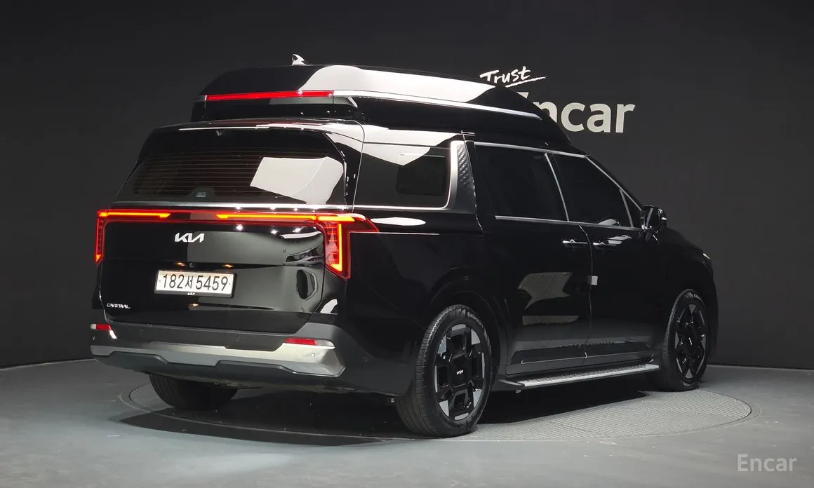 Kia Carnival, 2023 — фото 2 из 12