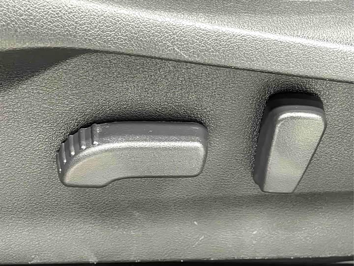 Subaru Forester, 2021 — фото 8 из 9