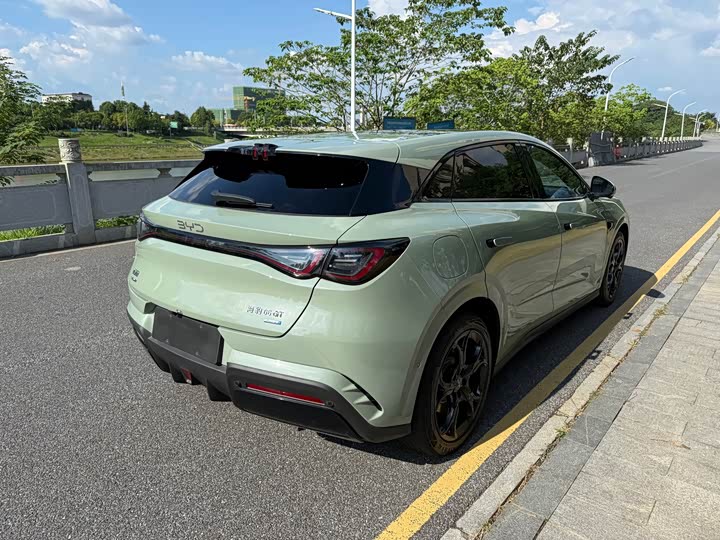 BYD Seal 06 GT, 2025 — фото 6 из 9