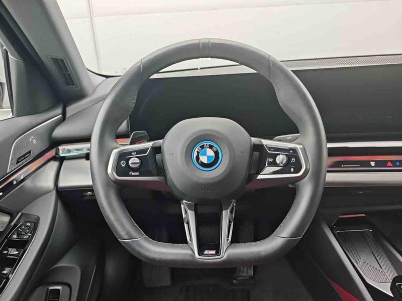 BMW i5, 2025 — фото 7 из 12