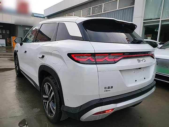 BYD Song L DM-i Hybrid, 2026 — фото 5 из 9