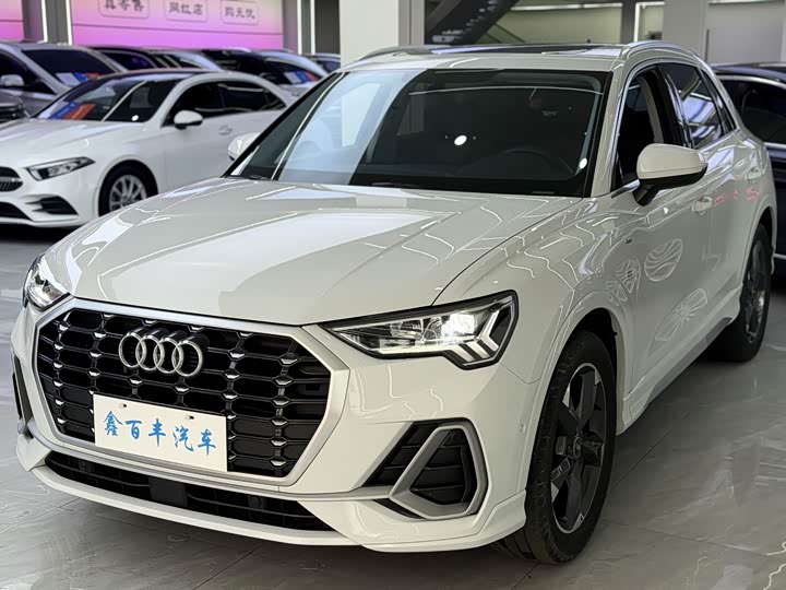 Audi Q3, 2022 — купить в Кирове под ключ