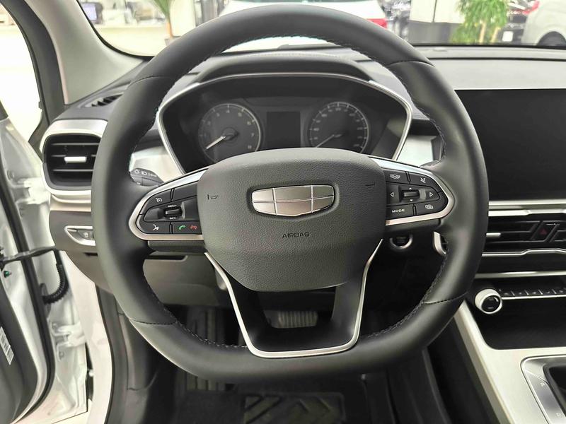 Geely Coolray, 2025 — фото 7 из 11