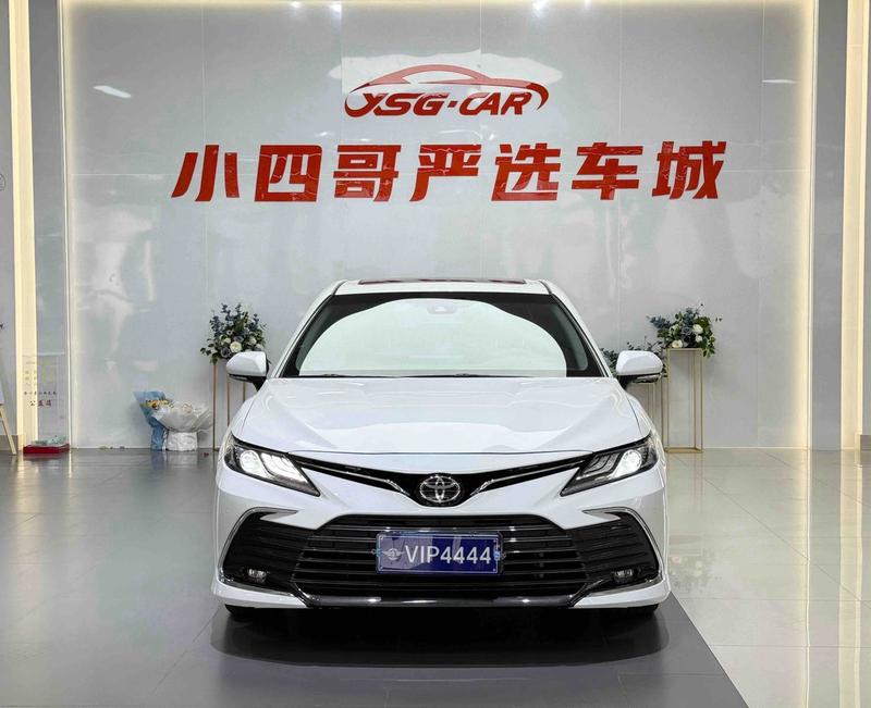 Toyota Camry, 2022 — фото 2 из 12