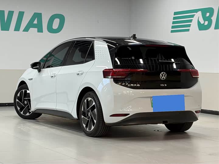 Volkswagen ID.3, 2023 — фото 4 из 9