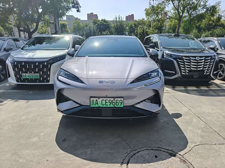 BYD Sea Lion 07 EV, 2024 — фото 2 из 9