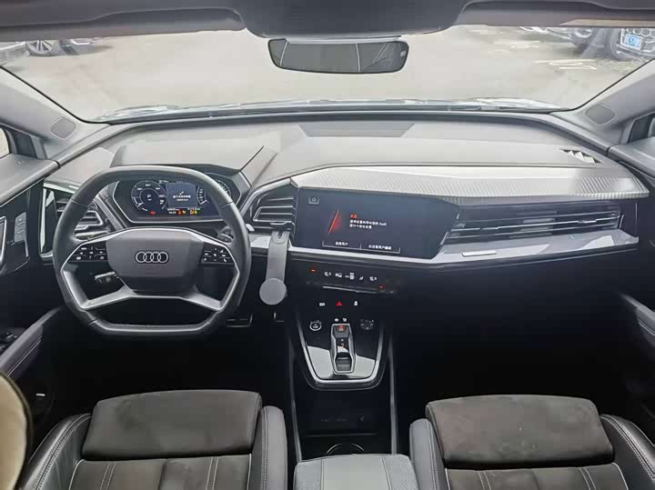 Audi Q4 e-tron, 2023 — фото 4 из 9