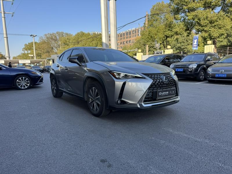 Lexus UX Hybrid, 2021 — фото 3 из 12