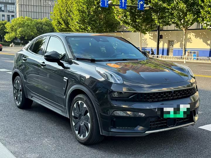 Lynk & Co 05 EM-P Hybrid, 2021 — фото 3 из 9