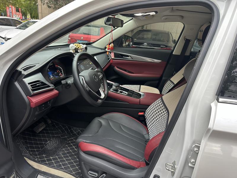 Changan CS85 Coupe, 2023 — фото 8 из 10