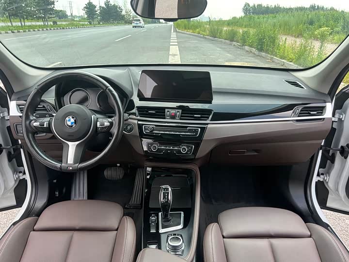 BMW X1, 2021 — фото 8 из 9