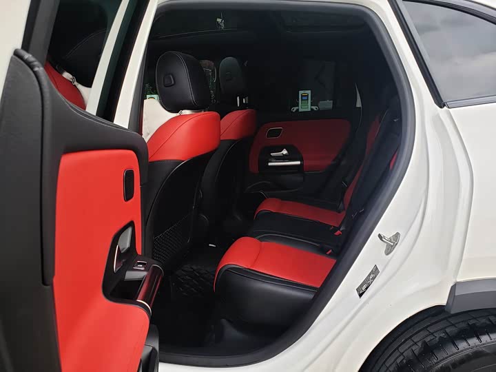 Mercedes-Benz GLA-Class AMG, 2022 — фото 9 из 9