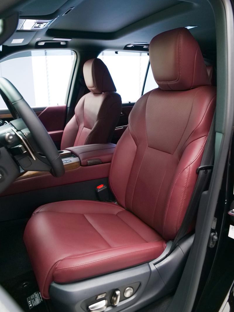 Lexus LX, 2026 — фото 11 из 12