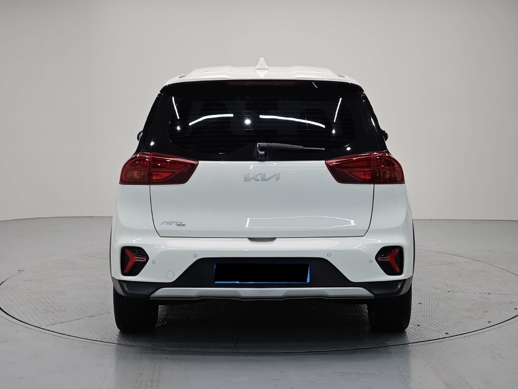 Kia Niro, 2022 — фото 3 из 12