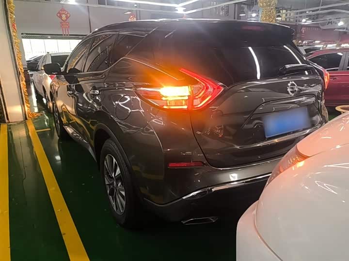 Nissan Murano, 2023 — фото 5 из 9