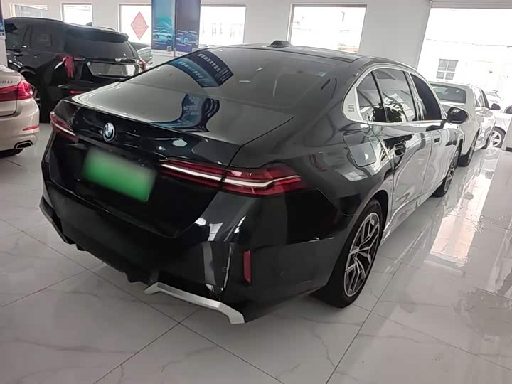 BMW i5, 2025 — фото 7 из 9