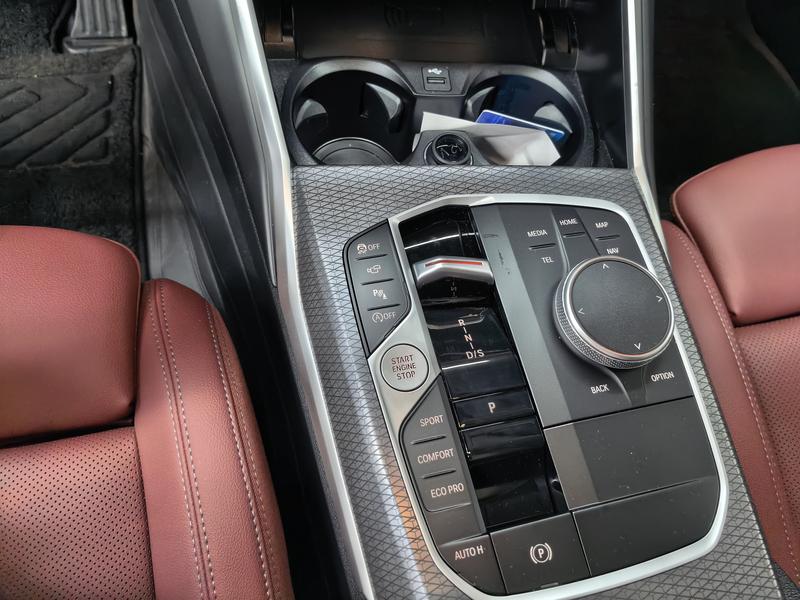BMW 3 Series, 2025 — фото 10 из 12