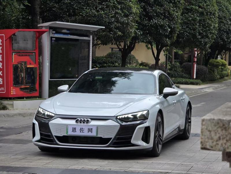 Audi e-tron GT, 2024 — купить в Саранске под ключ