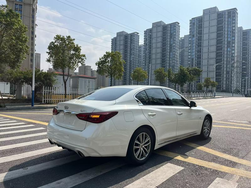 Infiniti Q50L, 2022 — фото 6 из 10