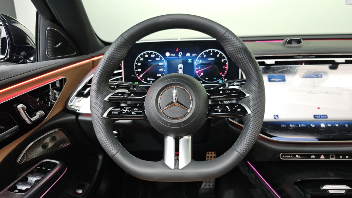 Mercedes-Benz E-Class, 2025 — фото 12 из 12