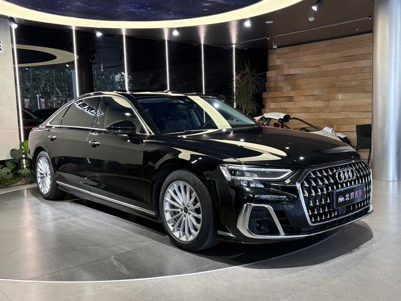 Audi A8, 2023 — фото 3 из 12