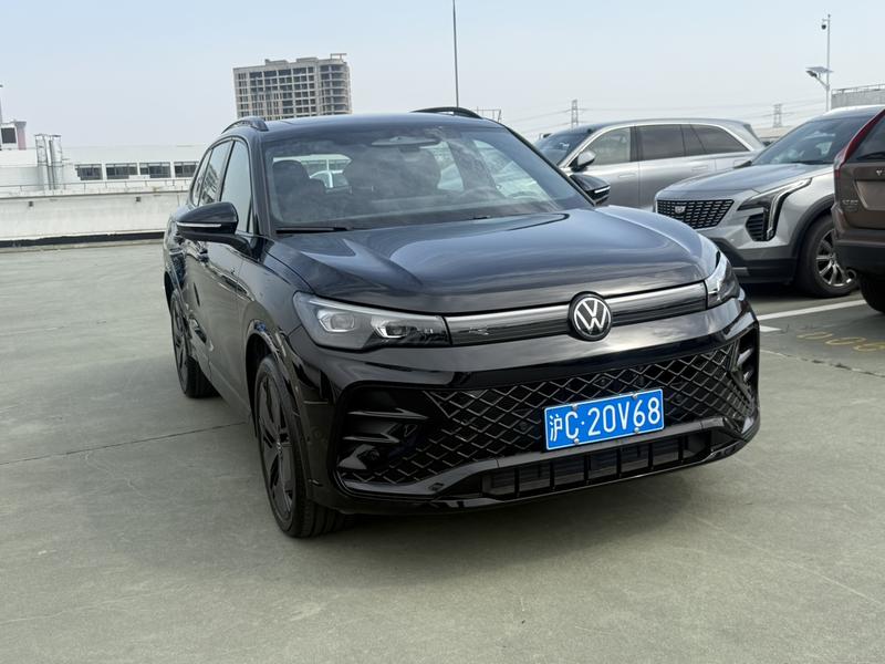 Volkswagen Tiguan L Pro, 2025 — фото 3 из 9