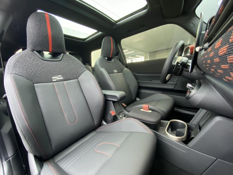 Mini Mini JCW, 2024 — фото 12 из 12