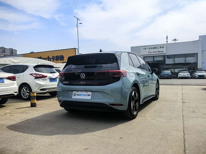 Volkswagen ID.3, 2025 — фото 7 из 9