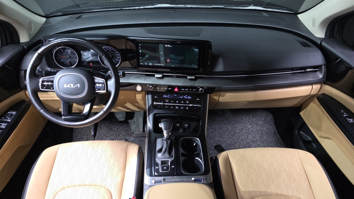 Kia Carnival, 2023 — фото 6 из 12