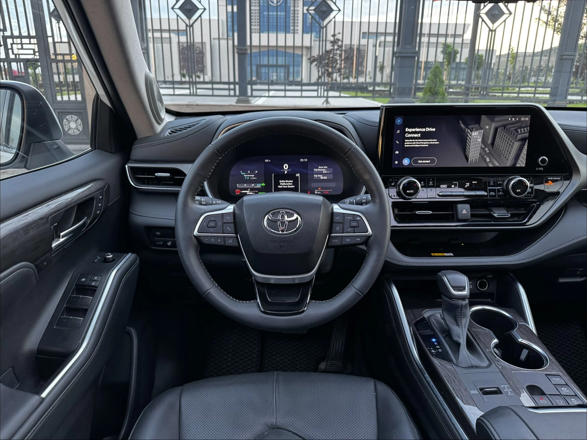 Toyota Highlander, 2024 — фото 9 из 12