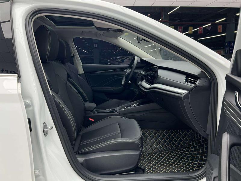 Skoda Octavia Pro, 2023 — фото 11 из 12