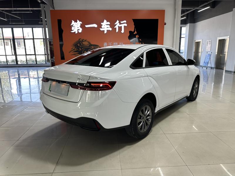 Geely Geometry A, 2023 — фото 4 из 10