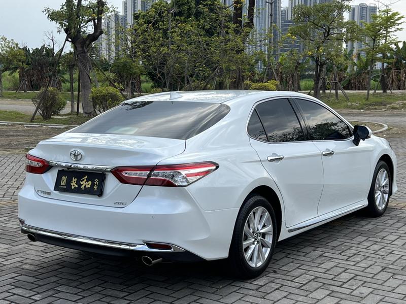 Toyota Camry, 2023 — фото 6 из 12