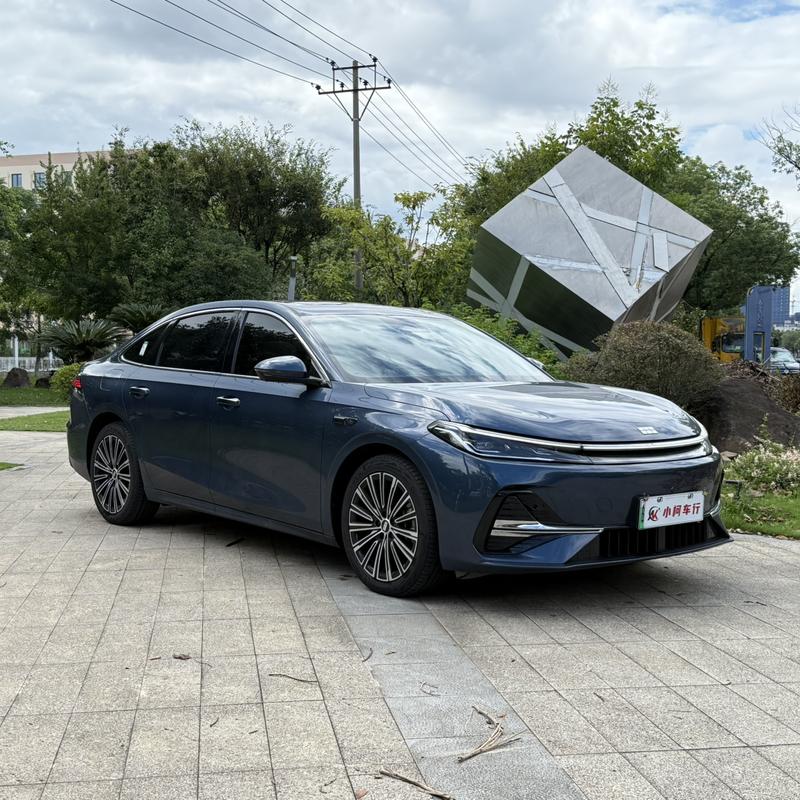 Geely Galaxy A7, 2025 — фото 3 из 12