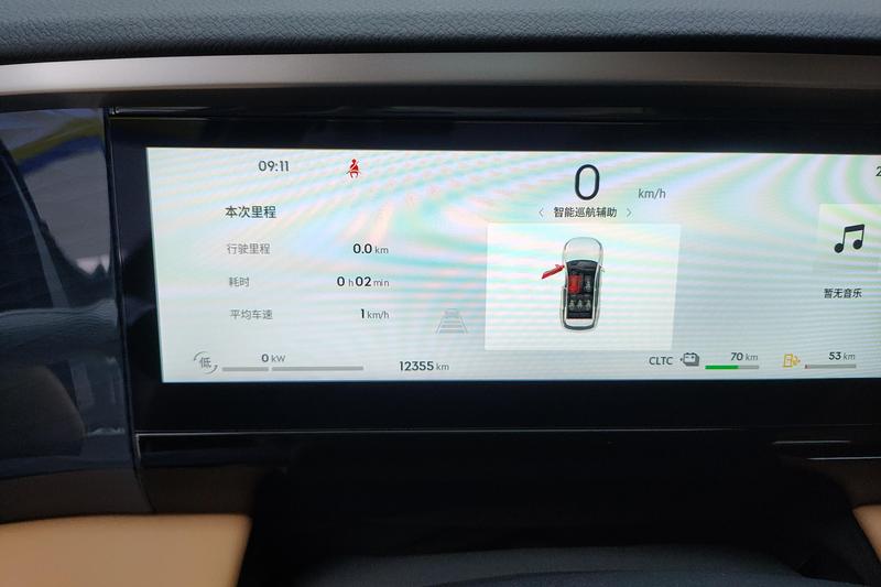 Geely Galaxy L7, 2024 — фото 10 из 12