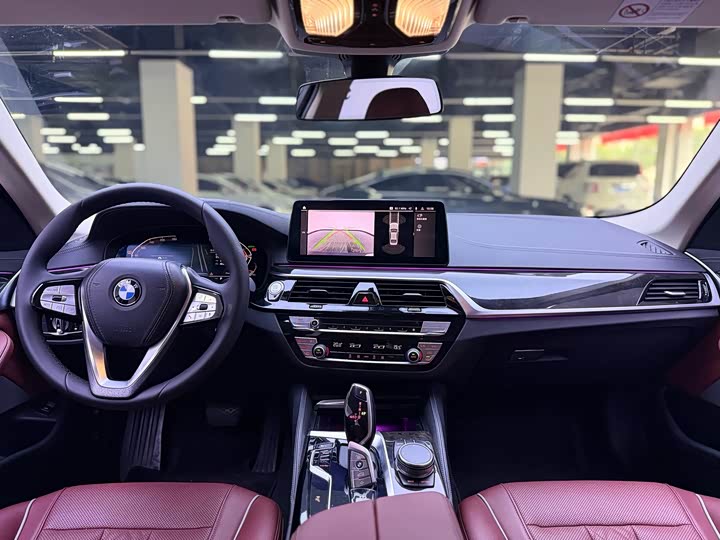 BMW 5 Series, 2023 — фото 7 из 9