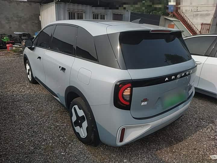 BAIC Arcfox Kaola S, 2024 — фото 5 из 9