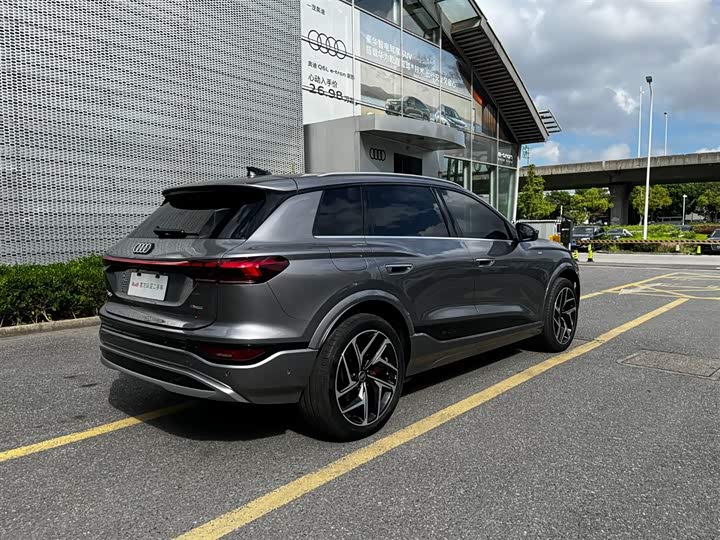 Audi Q6L e-tron, 2026 — фото 5 из 9