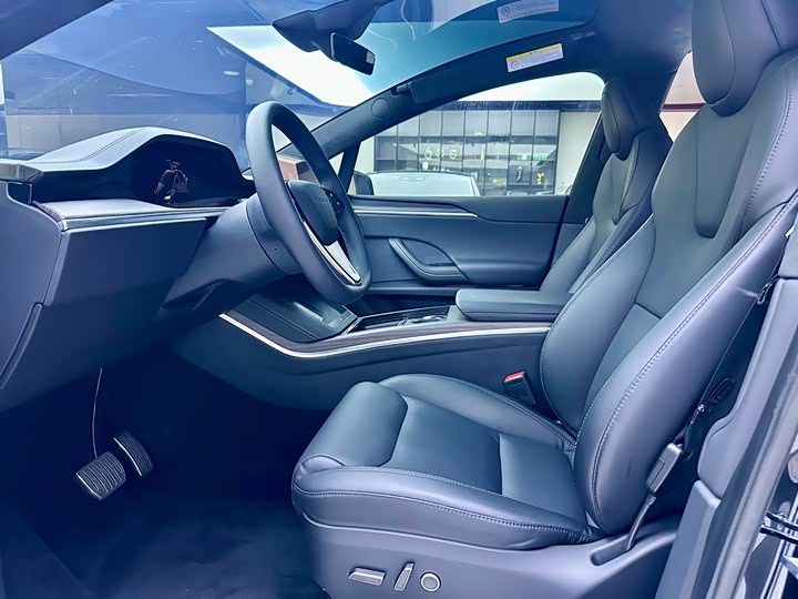 Tesla Model X, 2023 — фото 4 из 9