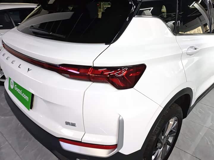 Geely Coolray, 2025 — фото 8 из 9