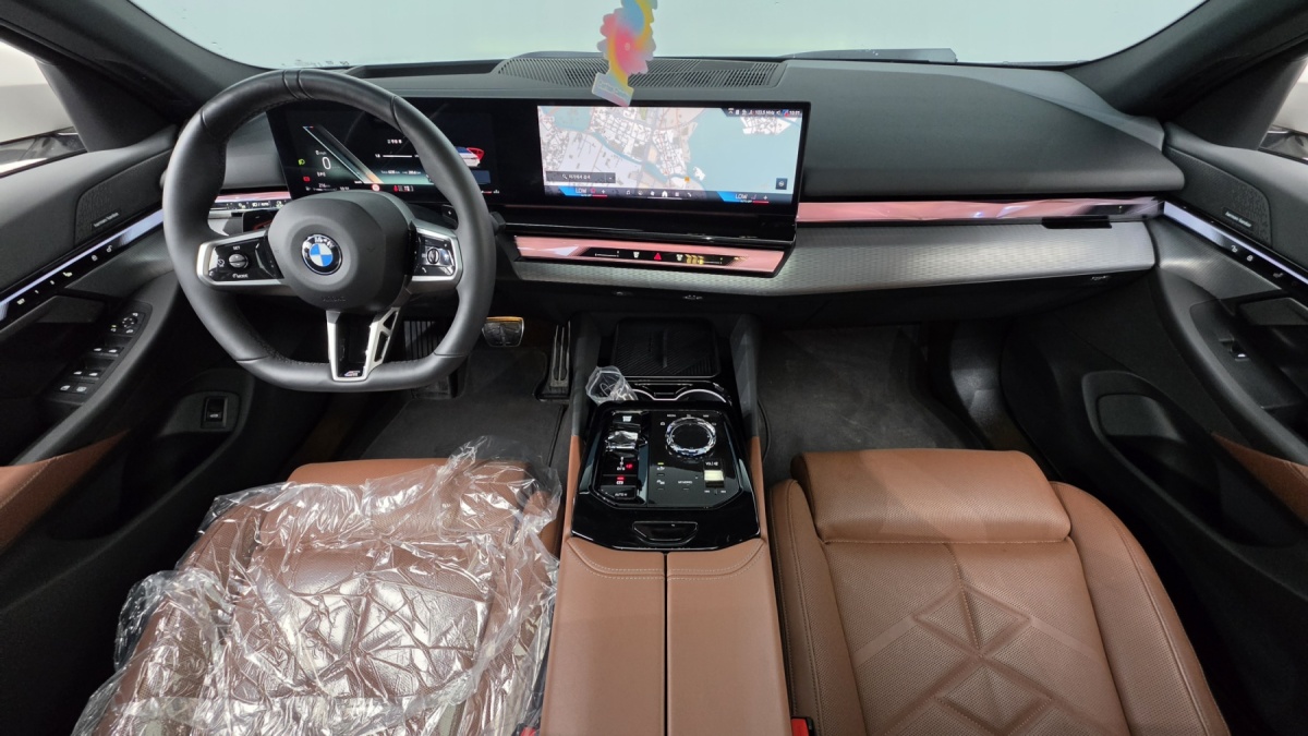 BMW 5 Series, 2025 — фото 6 из 12