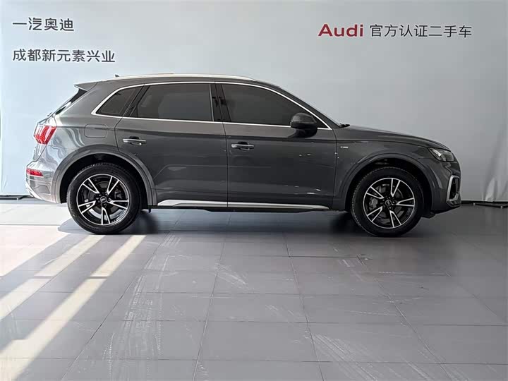 Audi Q5L, 2023 — фото 3 из 9