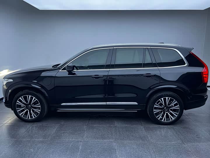 Volvo XC90 Hybrid, 2024 — фото 4 из 9