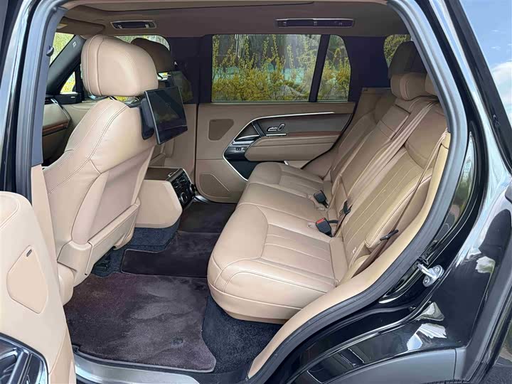 Land Rover Range Rover, 2023 — фото 7 из 9