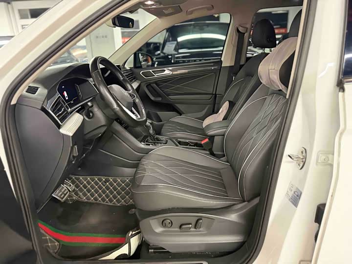 Volkswagen Tiguan L Pro, 2022 — фото 8 из 9