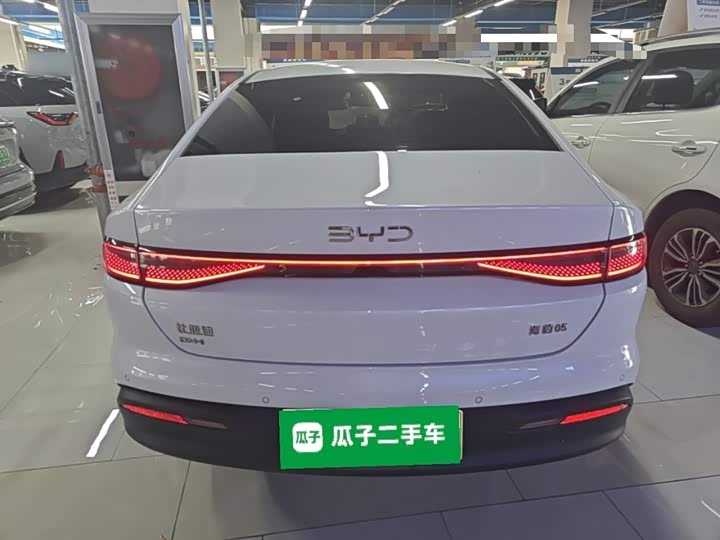 BYD Seal 05 DM-i Hybrid, 2025 — фото 6 из 9