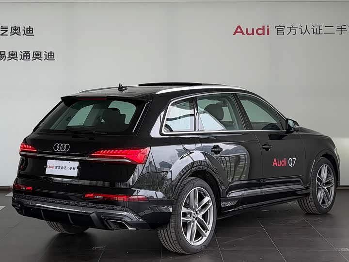Audi Q7, 2025 — фото 3 из 9