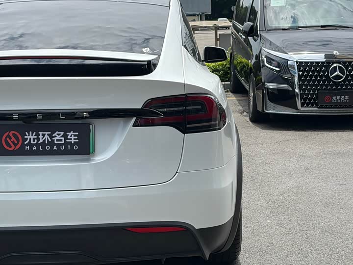 Tesla Model X, 2023 — фото 5 из 9